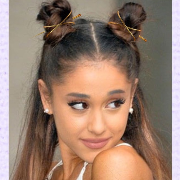 Minimalist Wire Cross Bun Cage Pins Holder - Picture 8 of 9